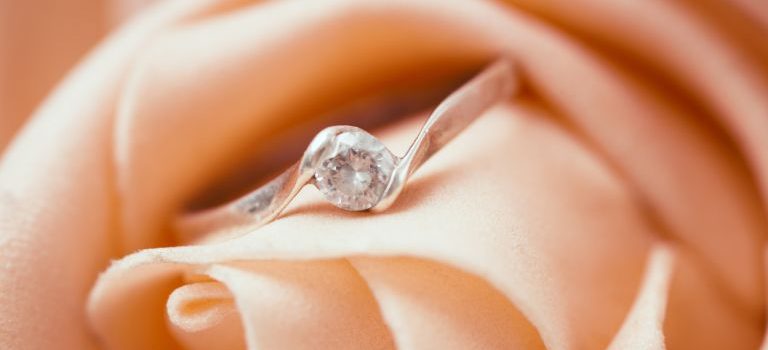 評判が高い業者選びと高額査定のコツを押さえた金買取完全ガイド